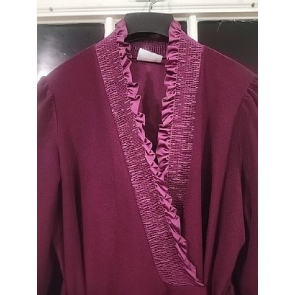 Burgundy Purple Velour Longsleeve Robe Satin Ruffle Trim‎ Pocket Belt Medium VTG